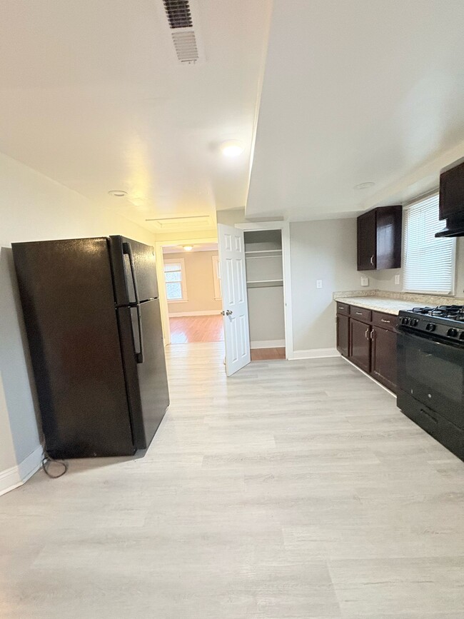 234 Starr St, Unit 3 in New Haven, CT - Building Photo - Building Photo