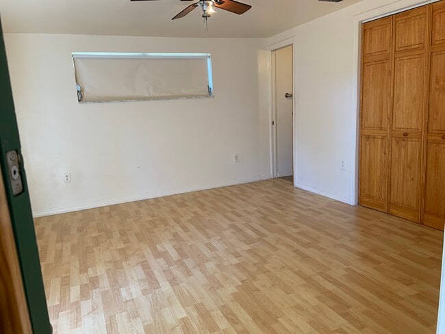8736 Overlook Dr, Unit 2 in Temple Terrace, FL - Building Photo - Building Photo