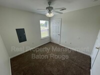 2563 Elvin Dr photo'