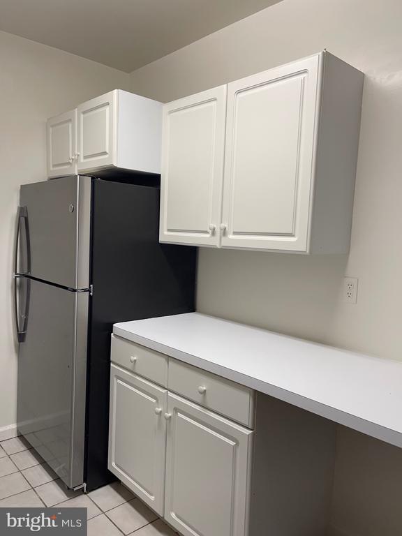 property at 10401 Grosvenor Pl