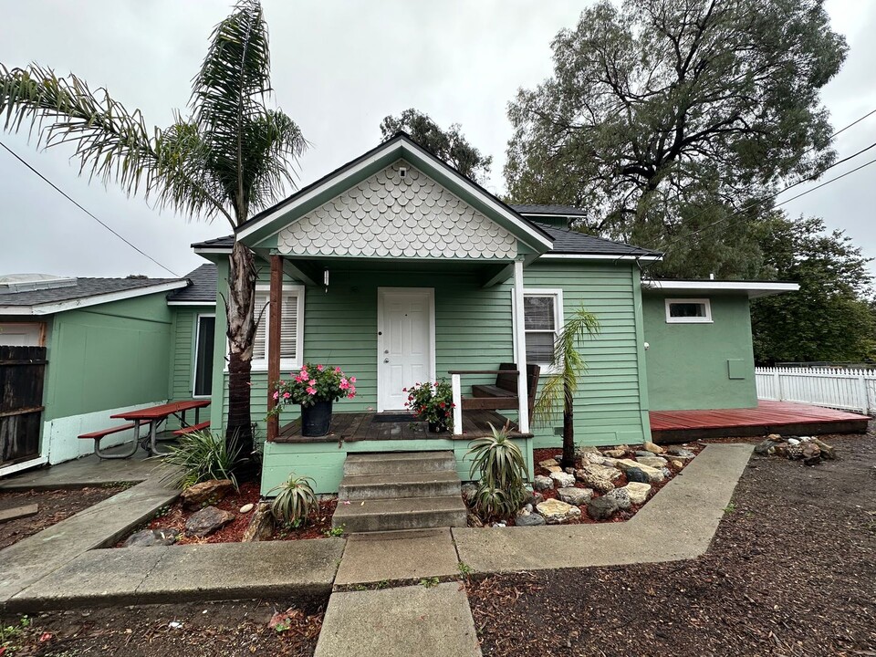 521 Funston Ave in San Luis Obispo, CA - Building Photo