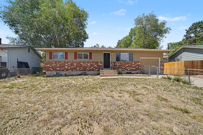 property at 2414 Sonoma Dr