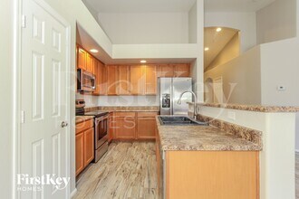 5033 W Nancy Ln in Phoenix, AZ - Foto de edificio - Building Photo