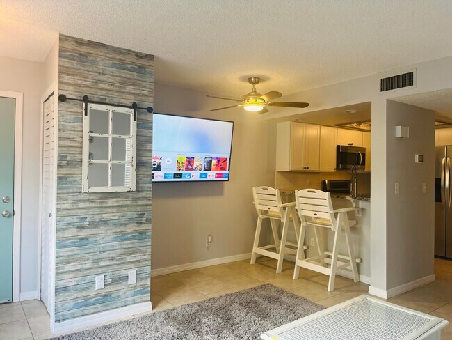 3142-3153 Sir Hamilton Cir in Titusville, FL - Building Photo - Building Photo