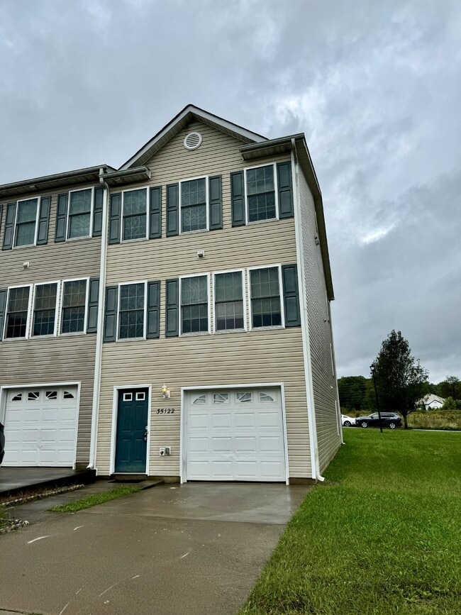 35122 Saba Pl in Locust Grove, VA - Building Photo - Building Photo