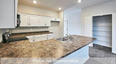 1232 Aurora Glen Dr in Rural Hall, NC - Building Photo - Building Photo
