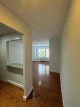 3101 S Manchester St, Unit 807 in Falls Church, VA - Building Photo - Building Photo