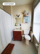 529-529-531 Graham Ave in Brooklyn, NY - Building Photo - Building Photo