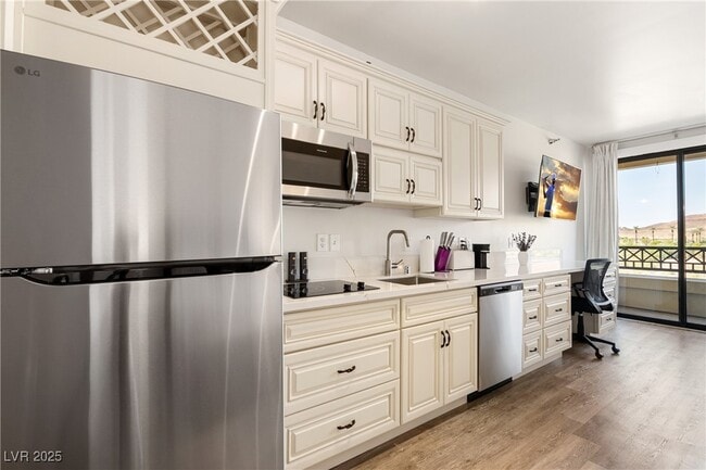 property at 29 Montelago Blvd