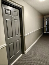 1712 Blackstone Dr, Unit 12 in Nashua, NH - Foto de edificio - Building Photo