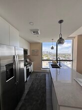 114 NE 22nd St, Unit B32 in Miami, FL - Foto de edificio - Building Photo
