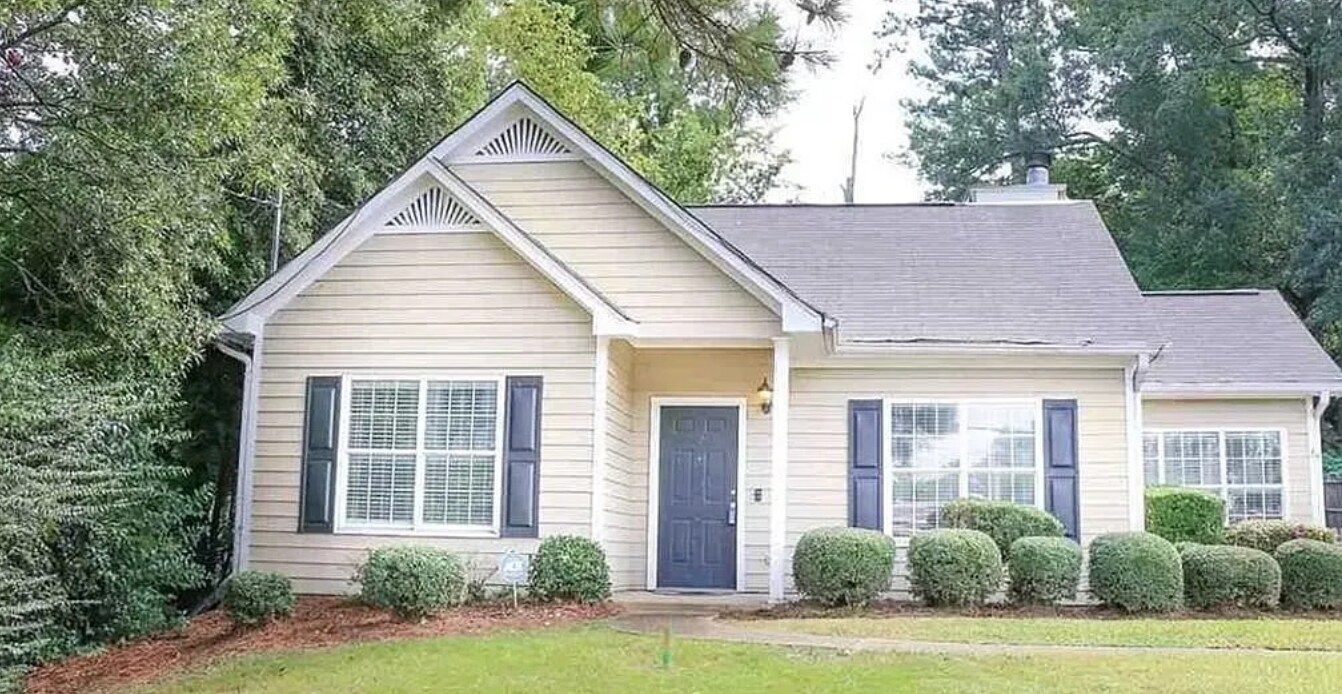 831 Columbiana Rd in Birmingham, AL - Building Photo