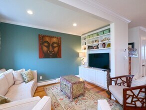 289 Bunker Hill St in Boston, MA - Building Photo - Building Photo