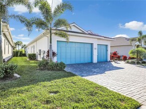 9288 Cayman Dr in Naples, FL - Building Photo - Building Photo