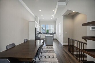 2268 Alterbrook Ln in Dallas, TX - Building Photo - Building Photo