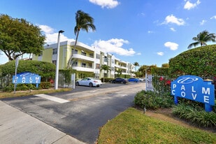 10755 SW 108th Ave, Unit 103 in Miami, FL - Building Photo