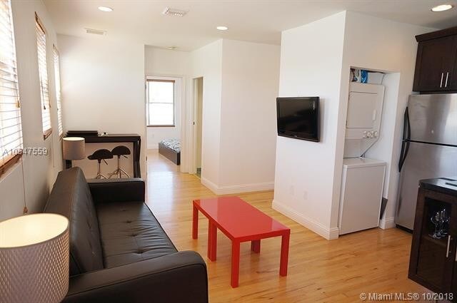 1008 Jefferson Ave-Unit -305 in Miami Beach, FL - Building Photo