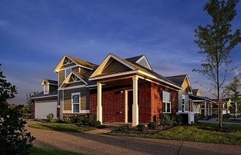 Westbrook Crossing Apartments in Collierville, TN - Foto de edificio - Building Photo