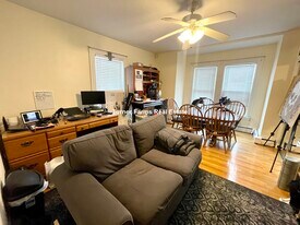 60 Walden St, Unit 3 in Cambridge, MA - Building Photo