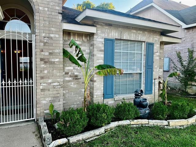 1410 Spring View Dr in Garland, TX - Building Photo