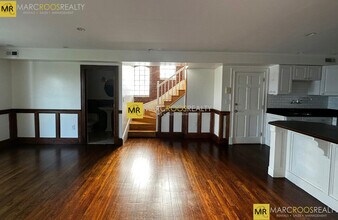 235 Webster St, Unit 3 in Boston, MA - Building Photo - Building Photo