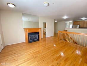 1045 Maiden Ln in Ann Arbor, MI - Building Photo - Building Photo