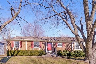 7502 E 132 Terrace in Grandview, MO - Building Photo