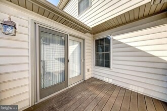 689 E Walnut St in Hanover, PA - Building Photo - Building Photo