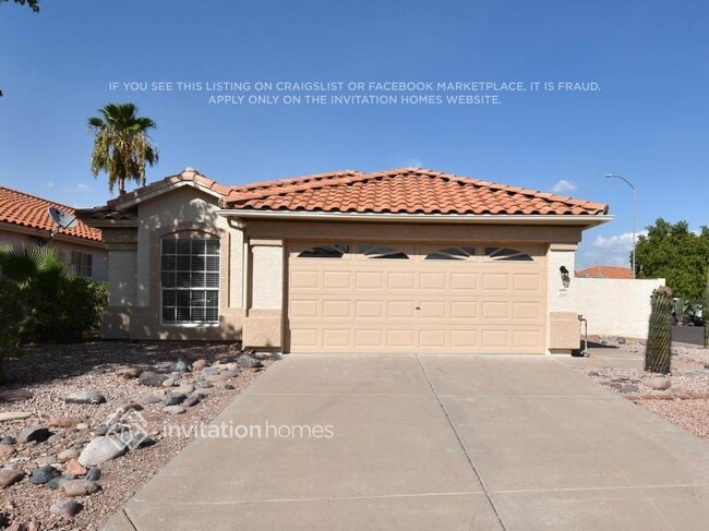 property at 1003 N Alvaro