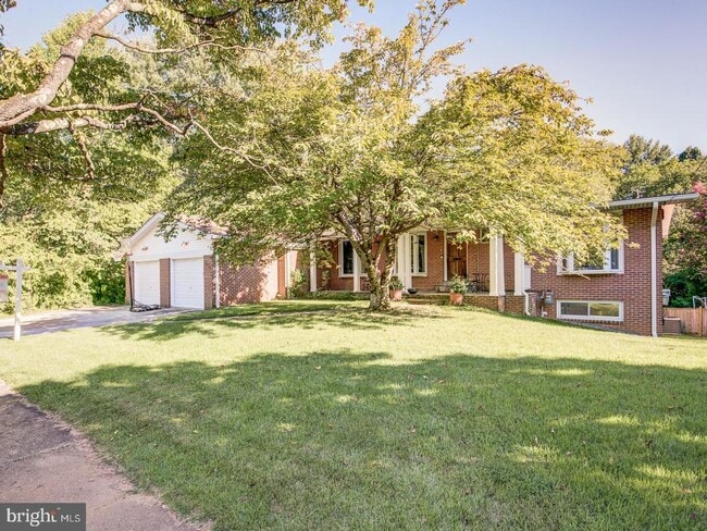 property at 1633 Wrightson Dr