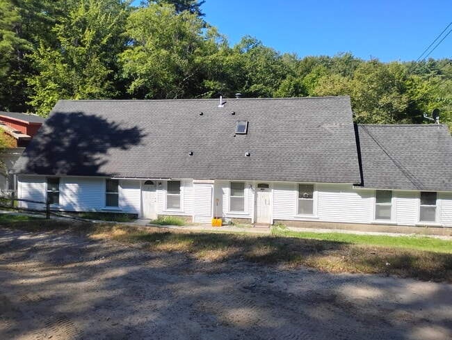 605 Province Rd in Laconia, NH - Building Photo - Building Photo