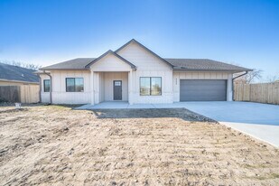 753 N Gilda St in Wichita, KS - Building Photo