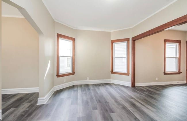 4431 N Marmora Ave in Chicago, IL - Foto de edificio - Building Photo