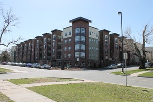 University House Denver in Denver, CO - Building Photo