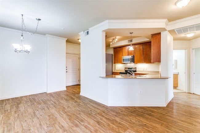 330 Las Colinas Blvd E, Unit 708 in Irving, TX - Building Photo - Building Photo