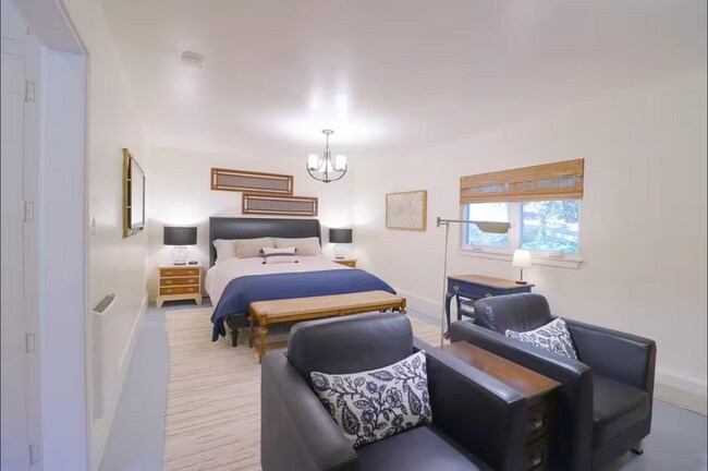 1596 Ronne Dr, Unit AUCMEY in Santa Rosa, CA - Building Photo - Building Photo