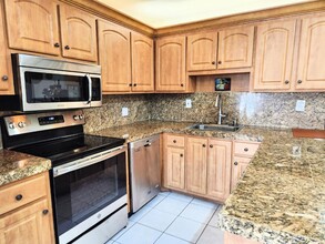 2813 SE 5th Cir in Boynton Beach, FL - Building Photo - Building Photo