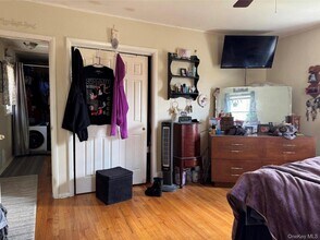 97 Deblock Rd in New Hampton, NY - Building Photo - Building Photo