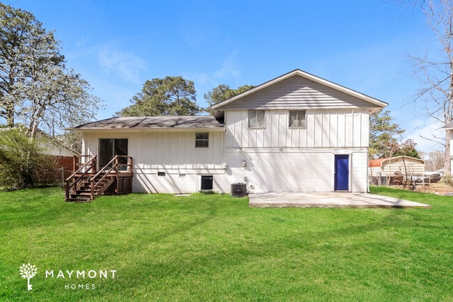 89 Crystal River Dr in Riverdale, GA - Foto de edificio - Building Photo