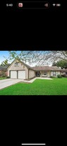 1219 Lynn Ln in Humble, TX - Building Photo