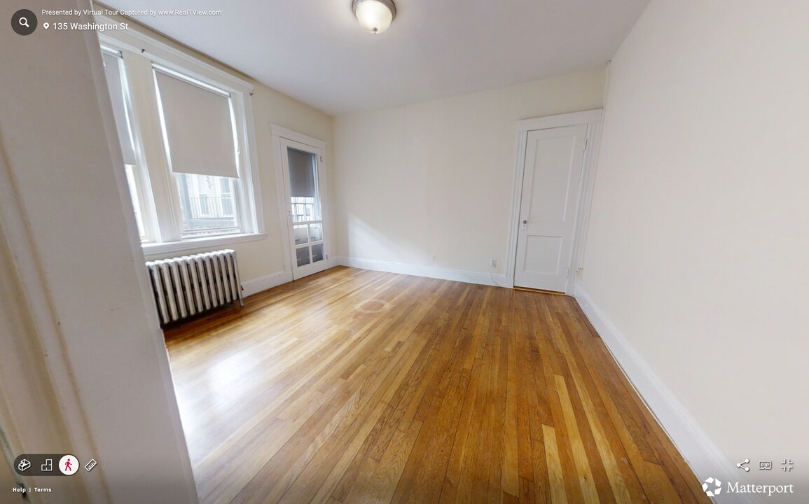 137 Washington St, Unit 34 in Boston, MA - Building Photo