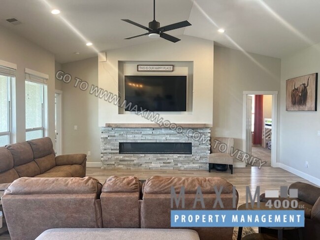 685 Arran Way in Grand Junction, CO - Building Photo - Building Photo