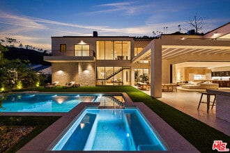 10950 Verano Rd in Los Angeles, CA - Building Photo - Building Photo