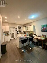 342 Sunnyside Ave in Ottawa, ON - Building Photo - Building Photo