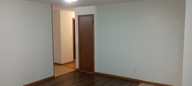 521 N Lone Pine Ave in Springfield, MO - Building Photo - Building Photo