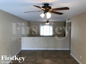 4149 W Shangri La Rd in Phoenix, AZ - Foto de edificio - Building Photo