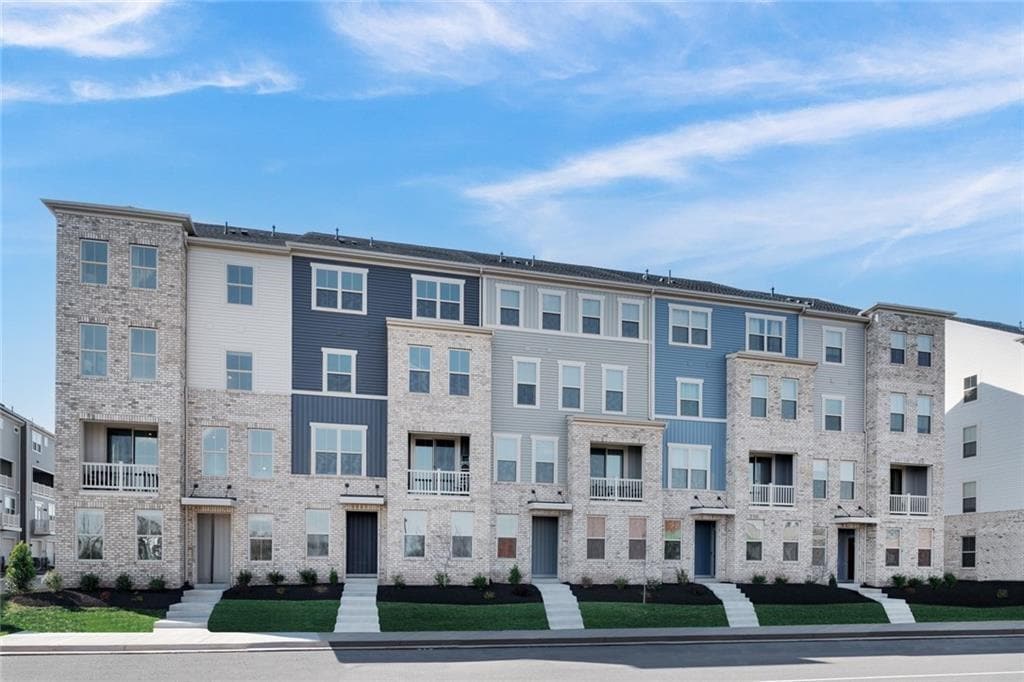 12145 Calgary Lp in Chester, VA - Building Photo