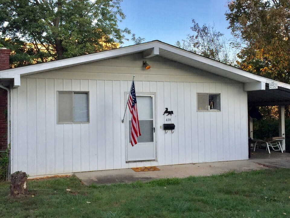 429 N Roosevelt St in Bloomington, IN - Building Photo