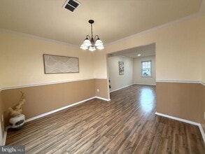 5278 Lonsdale Dr in Springfield, VA - Building Photo - Building Photo