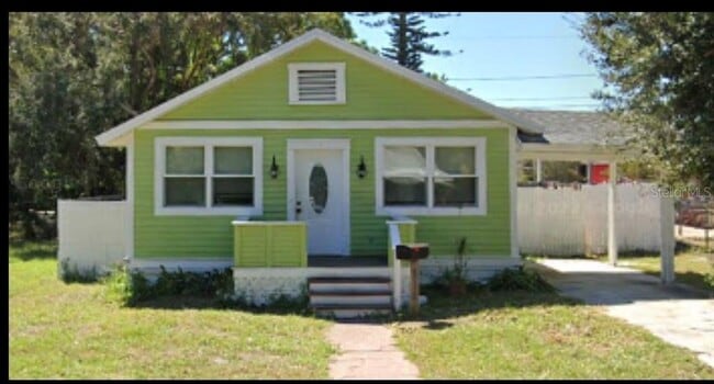 property at 518 41st Ave S